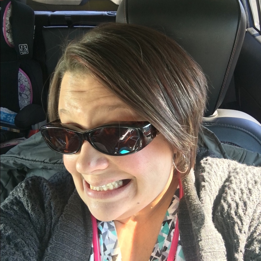 Meet your Posher, Amanda